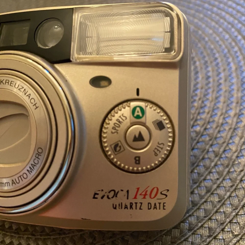 Gold Samsung Evoca 140S Quartz Date 35mm Camera & Case w/ Original Instructions